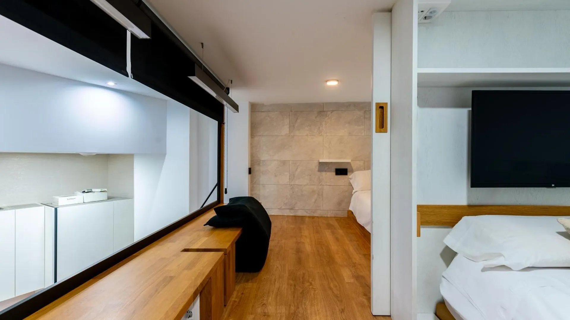 Lejlighed Komodo Goyeneta - Central Duplex With Pool & Patio. Sevilla Spanien